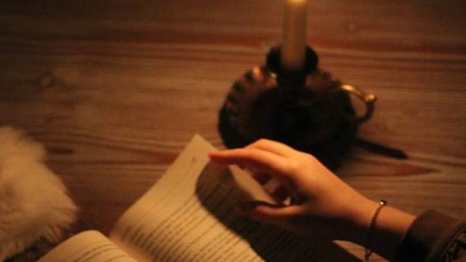 Okurken hayatının akışını unutturan, sizi derinden etkileyen bir kitap var mı?