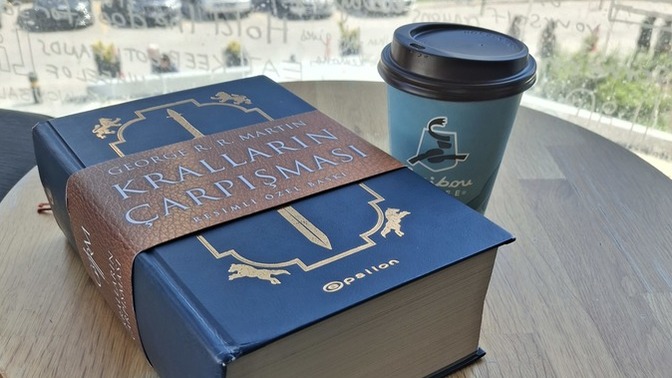 Kitabı bitirirken, sizi de bitiren bir kitap oldu mu?