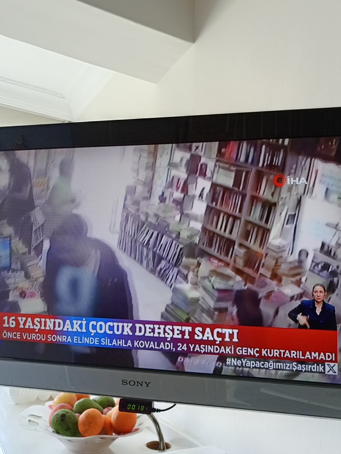 Çocuklara ailesinden ayrı bi yerde disiplinli eğitim şart mı?