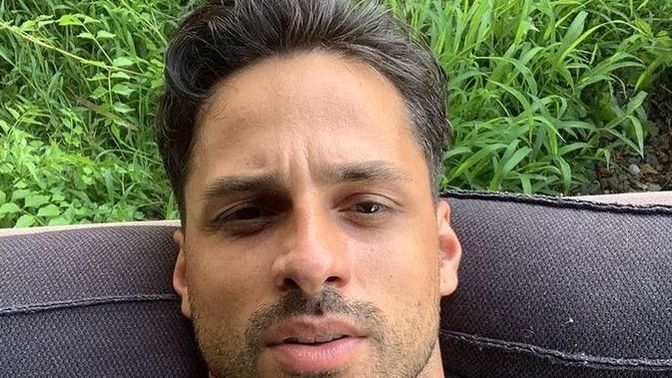 Ekin Mert Daymaz türkiyenin en yakışıklı erkeği bence sizce?