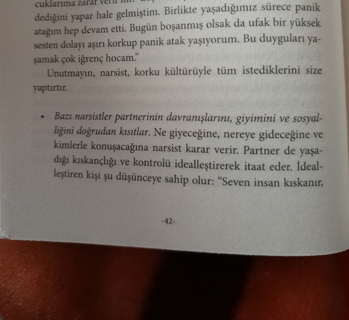 Kadınlar narsist erkekler hakkında neden bu kadar bilgisiz?