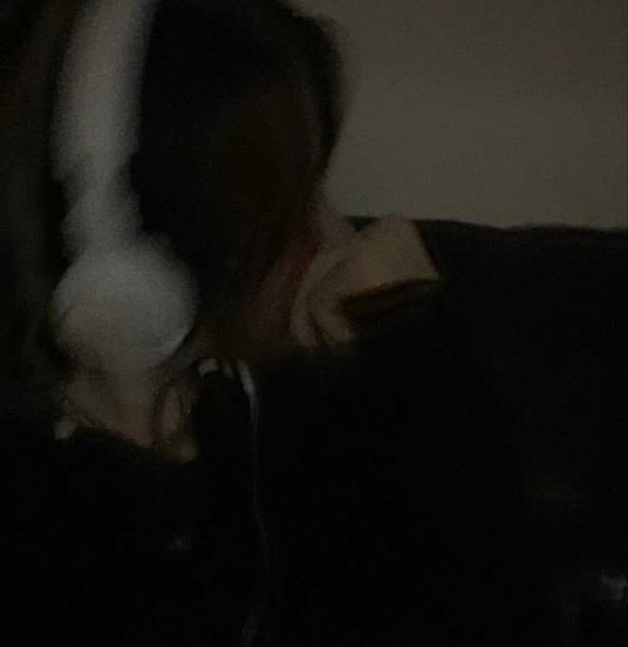 Sizin için özel olan şarkıları insanlarla paylaşmamak gibi bir huyunuz var mı?