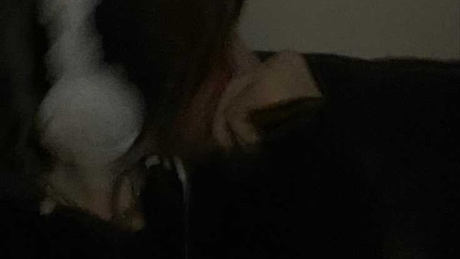 Sizin için özel olan şarkıları insanlarla paylaşmamak gibi bir huyunuz var mı?