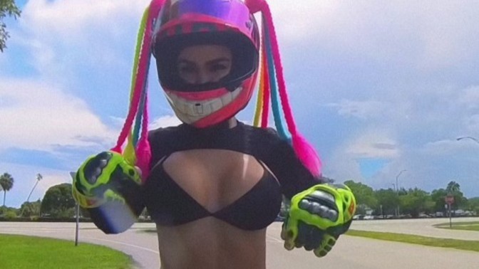 Seksi motorcu olmak istiyorum olur mu sizce?
