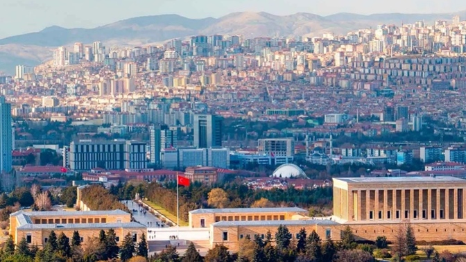 Ankara  da kahvaltıya davet ediyorum gelir misin?