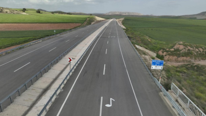Ankara  'da Melodili yol: Asfaltta Türk marşı duyulacak. Müzikli yol sizce nasıl olur?