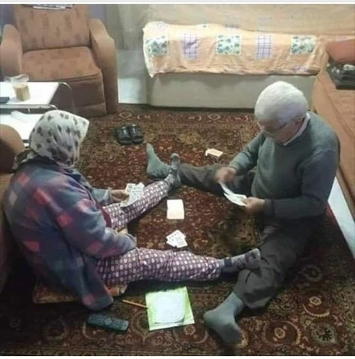 Zengin parasıyla, fakir karısıyla oynarmış.. Peki siz hangisiyle oynuyorsunuz?