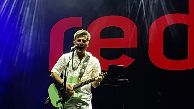 Bu akşam Beşiktaş'taki Redd konserine gelen oldu mu?