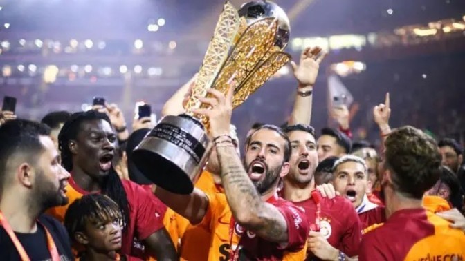 Galatasaray şampiyon oldu 5 yıldız oldu ve o zaman pode sentar?