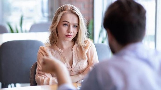 Her şeye karışan, baskıcı ebeveynlere nasıl bir tavır sergilenmeli?