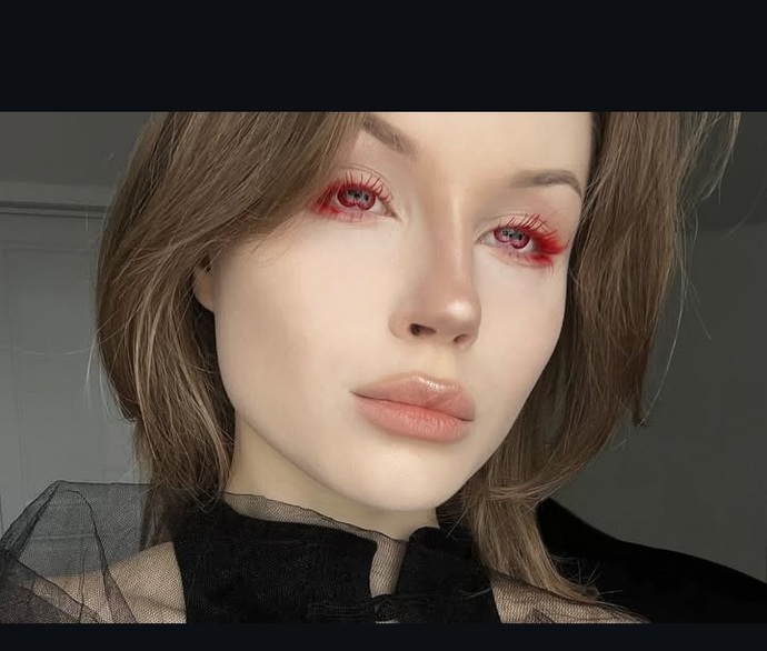 Hiç gözünüze birden fazla lens taktınız mı?