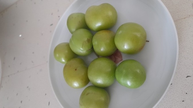 Siteden kiminle erik yemek isterdiniz?