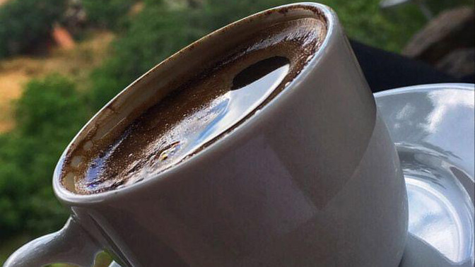Kahve içmeden uyanmış sayılır mısın gerçekten?