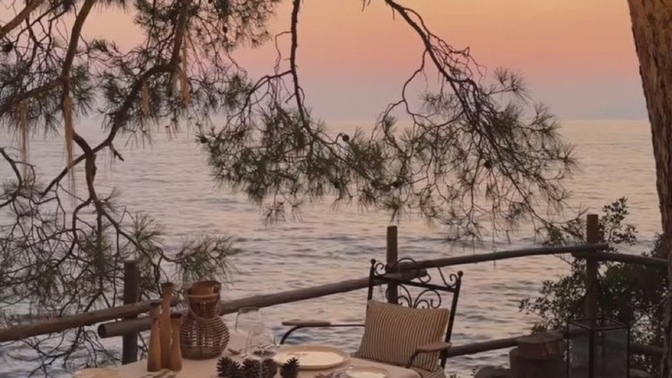 Kiminle bu sofrada romantik bir akşam yemeği isterdiniz?