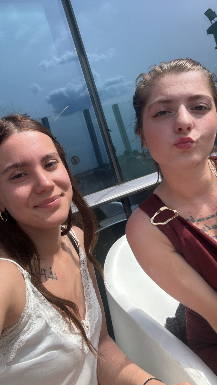 Hellooo ne yapıyorsun?
