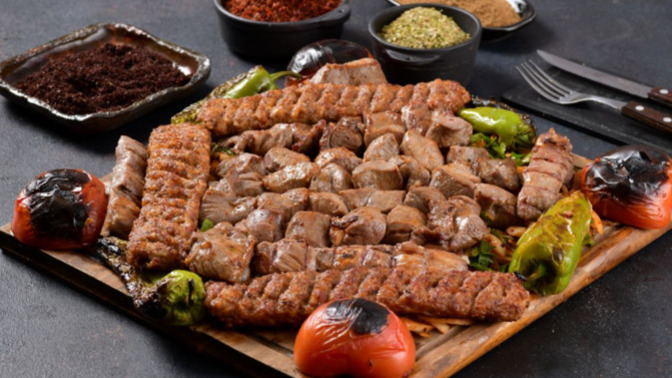 Bana İstanbul'da Nezih Bir Mekanda Kebap Ismarlayacak Hanfendiyi Nasıl Bulurum?