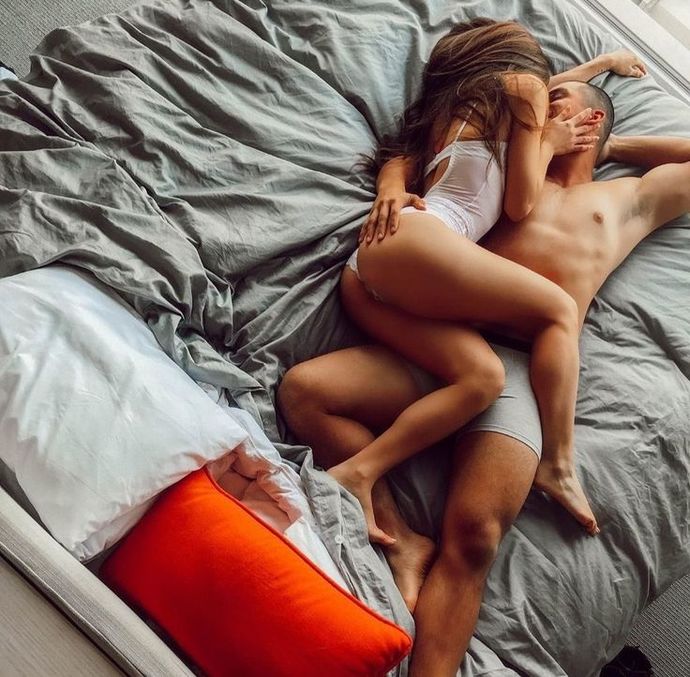 Cinsellik konusunda sizi yakışıklı/güzel partner mi yoksa fit partner mi etkiler?