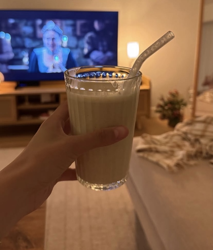 Uyumadan kimler sütünü içti 😋😅?