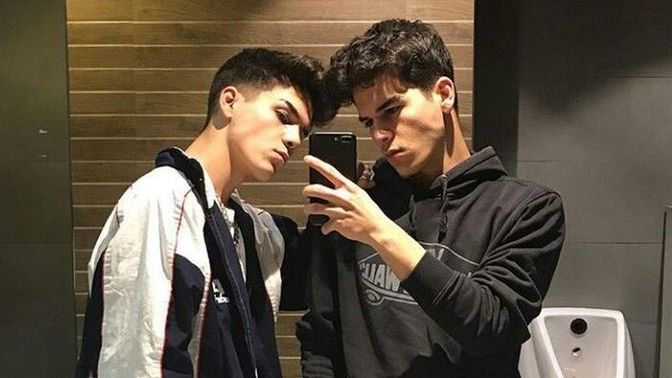 Kız gibi trip atan erkeğe ne denir?