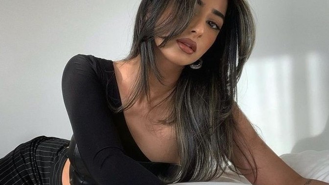 Kaşlarını aldırmayan kadınlar bakımsız mıdır?