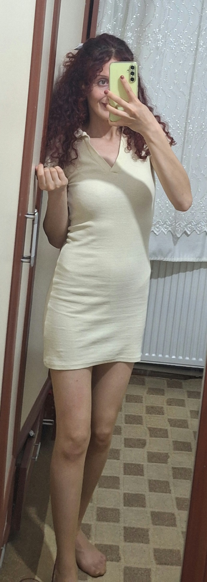 İnce fiziğime mi mini yakışıyor, dolgun fiziğe mi?