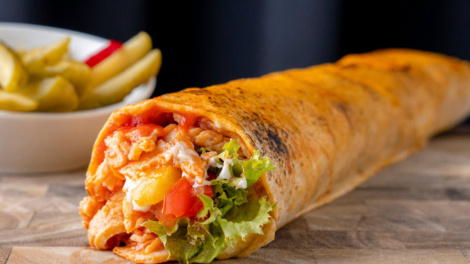 🌯 Lezzet Kapışması Başlasın! 🥊 Tavuk Dürüm mü? 🐔 Et Dürüm mü? 🐄 Hangisi Kazanır😋?