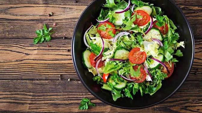 Bir salatada sizin için hangi yiyecekler olmalı?