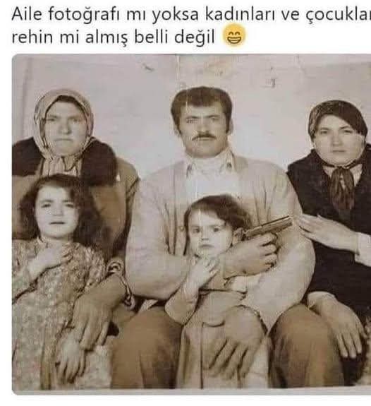 Böyle aile fotografınız var mı?