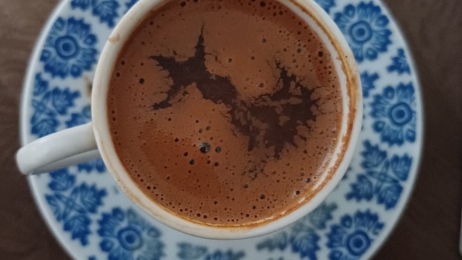Kahvenizin köpüğünde kendiliğinden şekil çıkıyor mu?