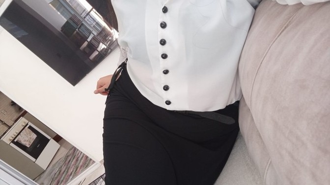 Annem bu tarz giyin diyor sizce güzel mi?
