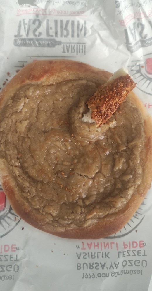 Tahinli pide sever misiniz?