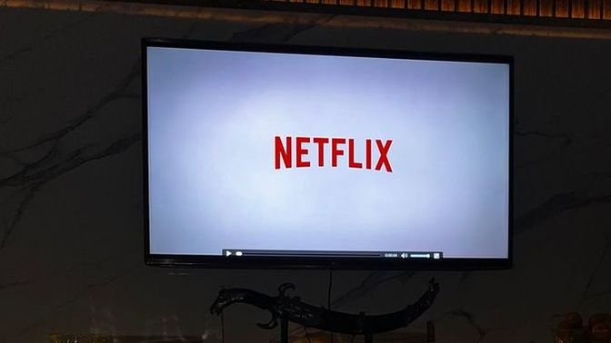 Film gündüz mü daha iyi izlenir yoksa gece mi?