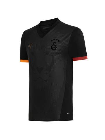 (Fanatik Galatasaraylılara) Sizce hangi forma daha güzel ya da biri size forma hediye edecekse hangisini isterdiniz ?