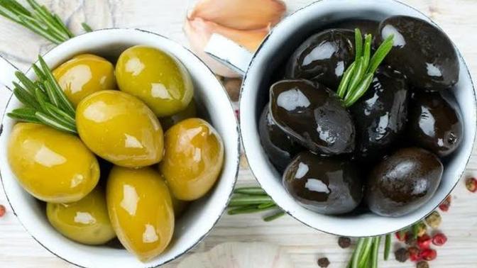 Sizce yeşil zeytin mi siyah zeytin mi?