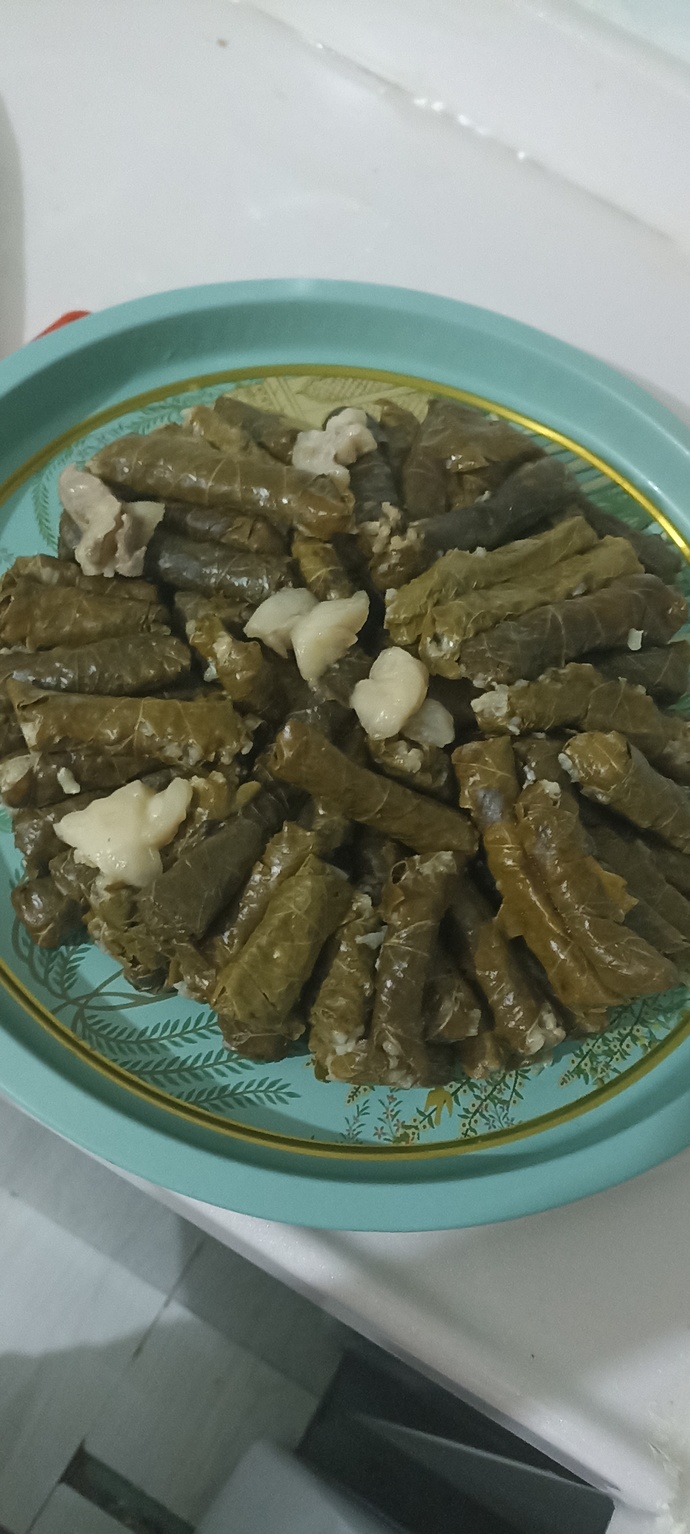 Yaprak sarması severmiyiz?