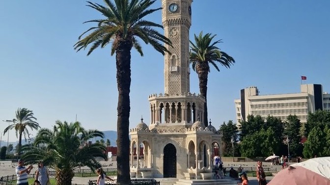 İzmir'de üniversite okunur mu?