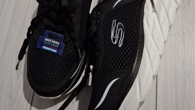 Kadın için uygun mu sizce skechers orjinal sanırım ne kadara satarım?