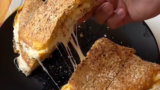 Yulaflı ve kaşarlı omlet denediniz mi hiç?