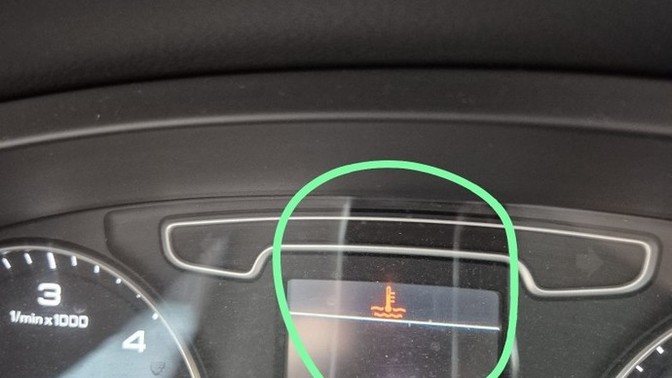 Görseldeki ışığı biri bana açıklayabilir mi?