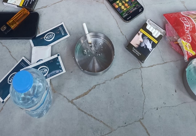 Herşeysiz yaparım sensiz yapamam,"🚬"