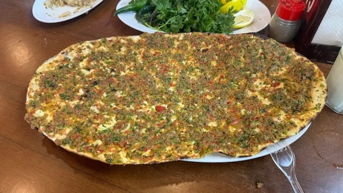 Çıtır lahmacun sever misiniz?