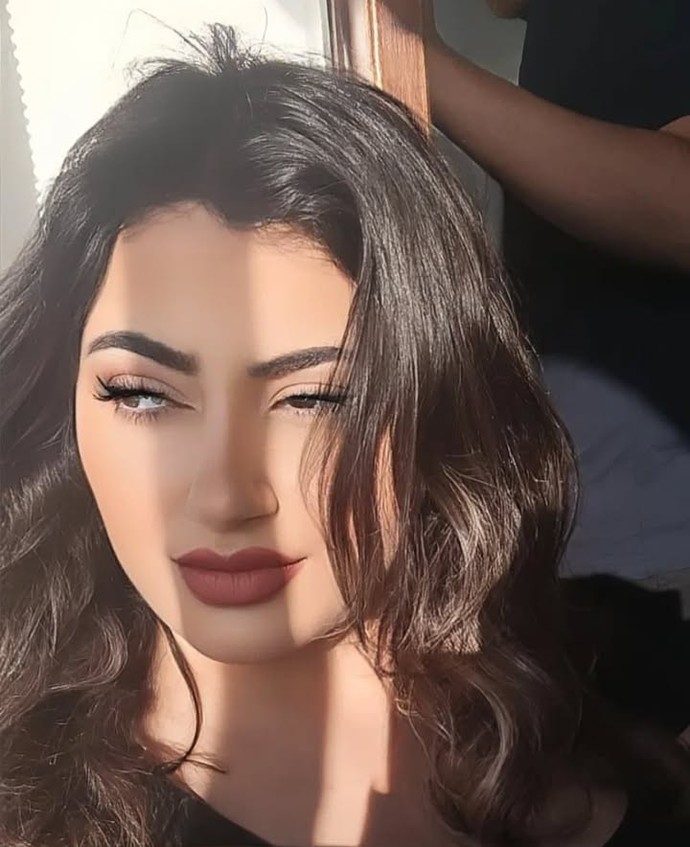 Güzelim ama kiloluyum kilolu kızları neden sevmiyorlar?
