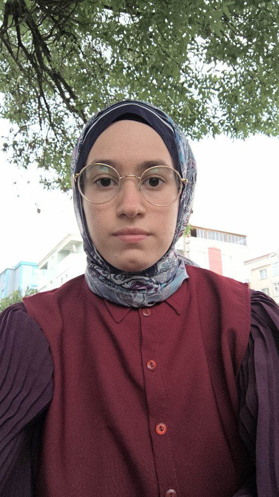 Park bahçesinde oturmaya seviyormusunuz?