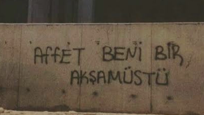 Eski flörtüm aşık mı takıntılı mı?