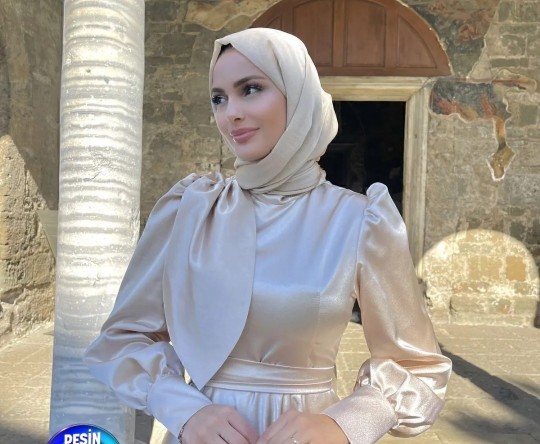 Nişanda illa abiye mi giyilmek zorunda?