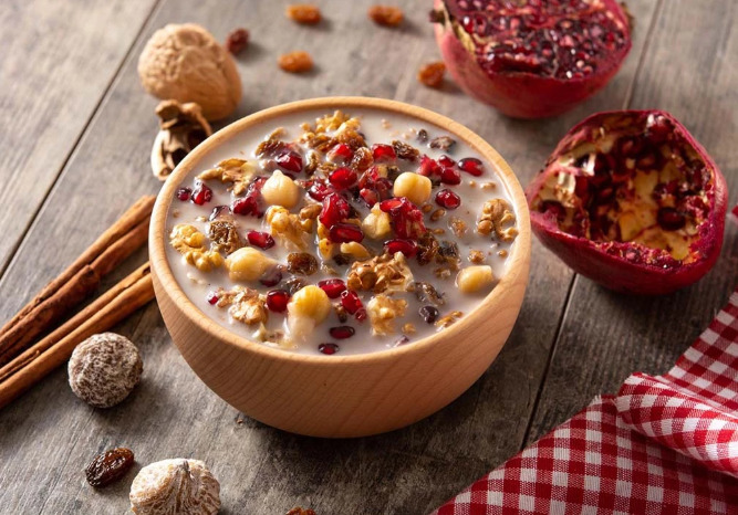 🍇 Aşure mi, Hoşaf mı? Tatlı Krallığını Hangisi Hak Ediyor👑🍵?