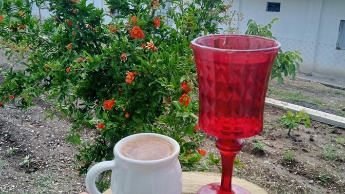 Kahve şekerli mi içilir sade mi?