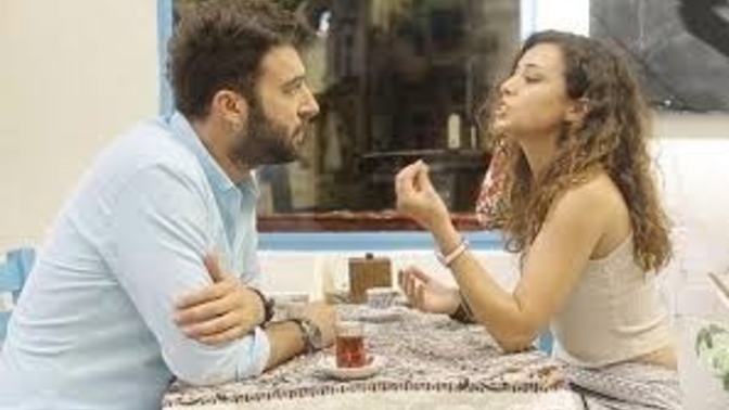Kızlar, siz sırf gıcıklık ve tatlılık olsun diye trip atar mısınız?