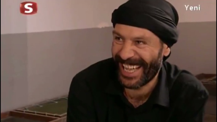 Türk dizi tarihinin en Komik komedi karakteri kim size göre 😅?