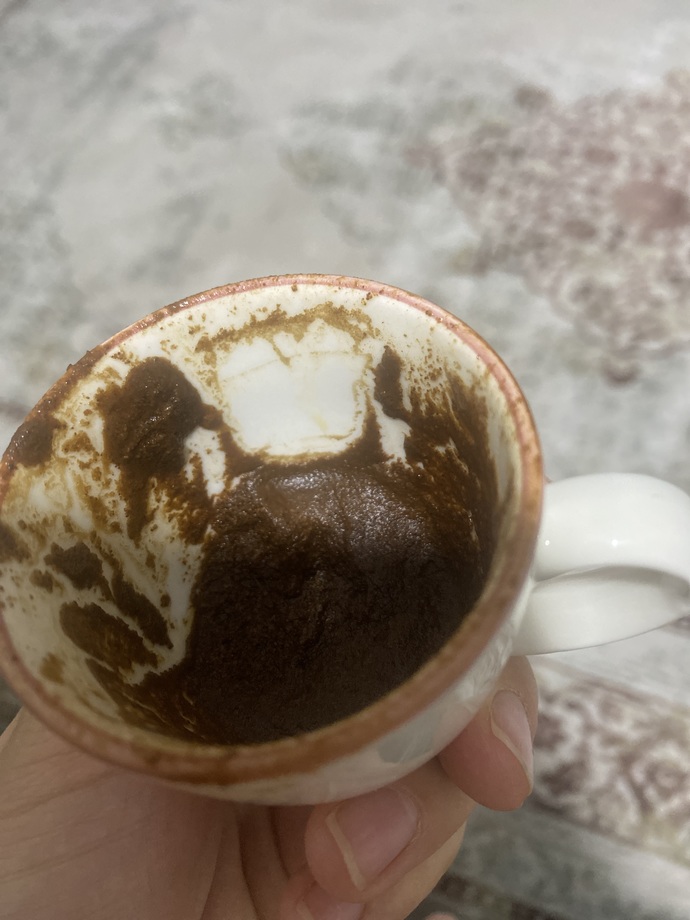 Falıma bakın heleeee?